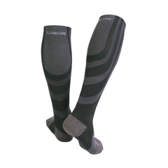 جوارب الضغط النشطة الحاصلة على براءة اختراع باللون الرمادي من سانكوم | صيدلية.كوم.