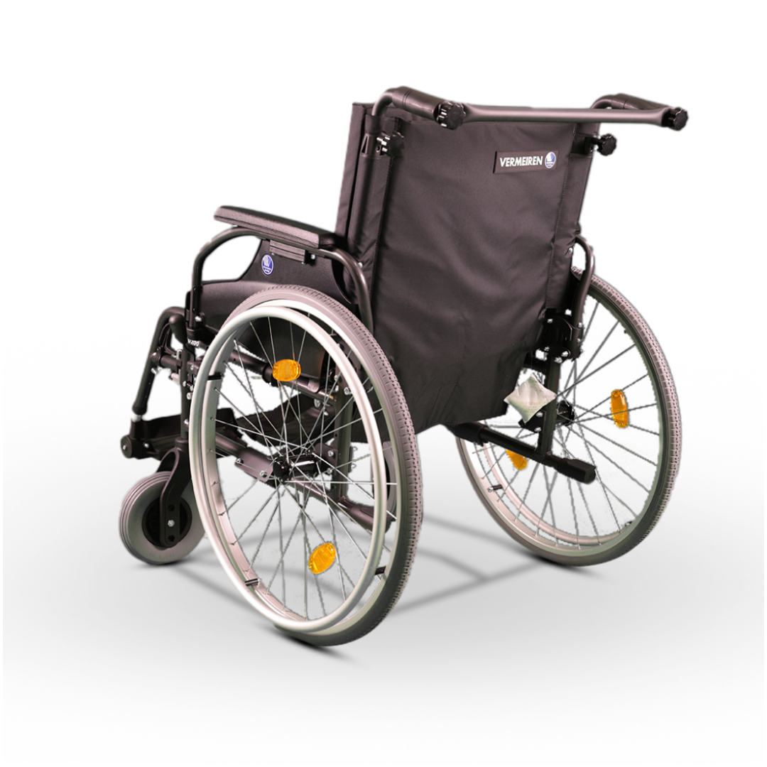 كرسي المونيوم مبطن 52 سم مع يد خلفية للدفع |  صيدلية.كوم.