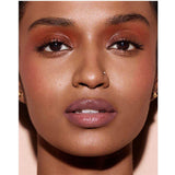 4- فينتي بيوتي ملمع ومكبر شفاه بومب كريم فينتي قلو 02