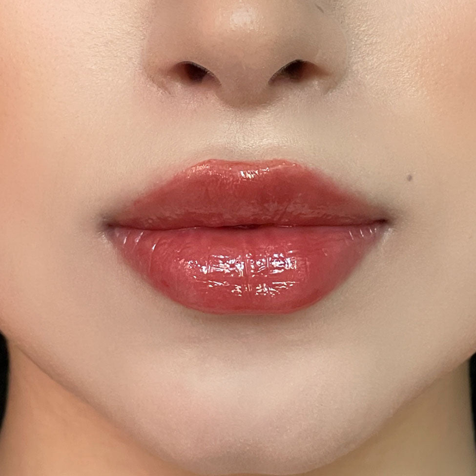 لوكا مرطب الشفاه بني كهرماني ديجا برو 04 |  صيدلية.كوم.