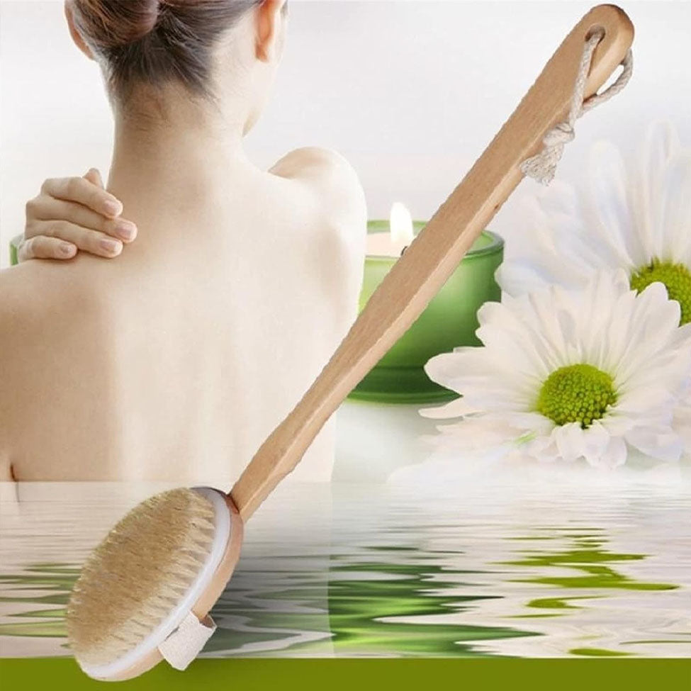 فرشاة الجسم الخشبية بمقبض طويل من ميلا | صيدلية.كوم.