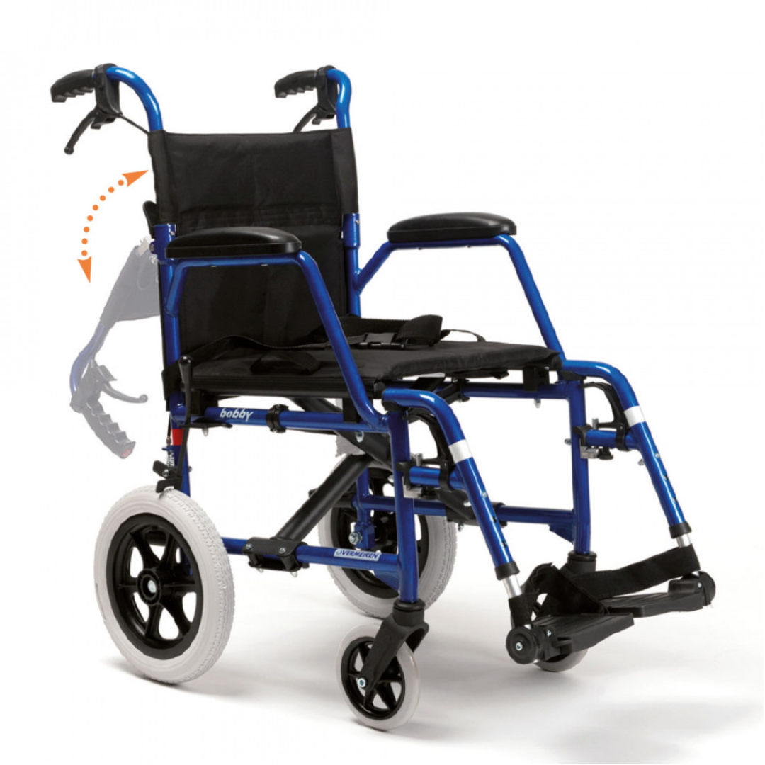 كرسي متحرك خفيف الوزن ينطوي موديل بوبي | صيدلية.كوم.