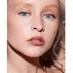 5- فينتي بيوتي ملمع ومكبر شفاه بومب كريم فينتي قلو 02