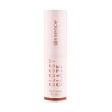 Essence Rouge Glossy Glaze 01