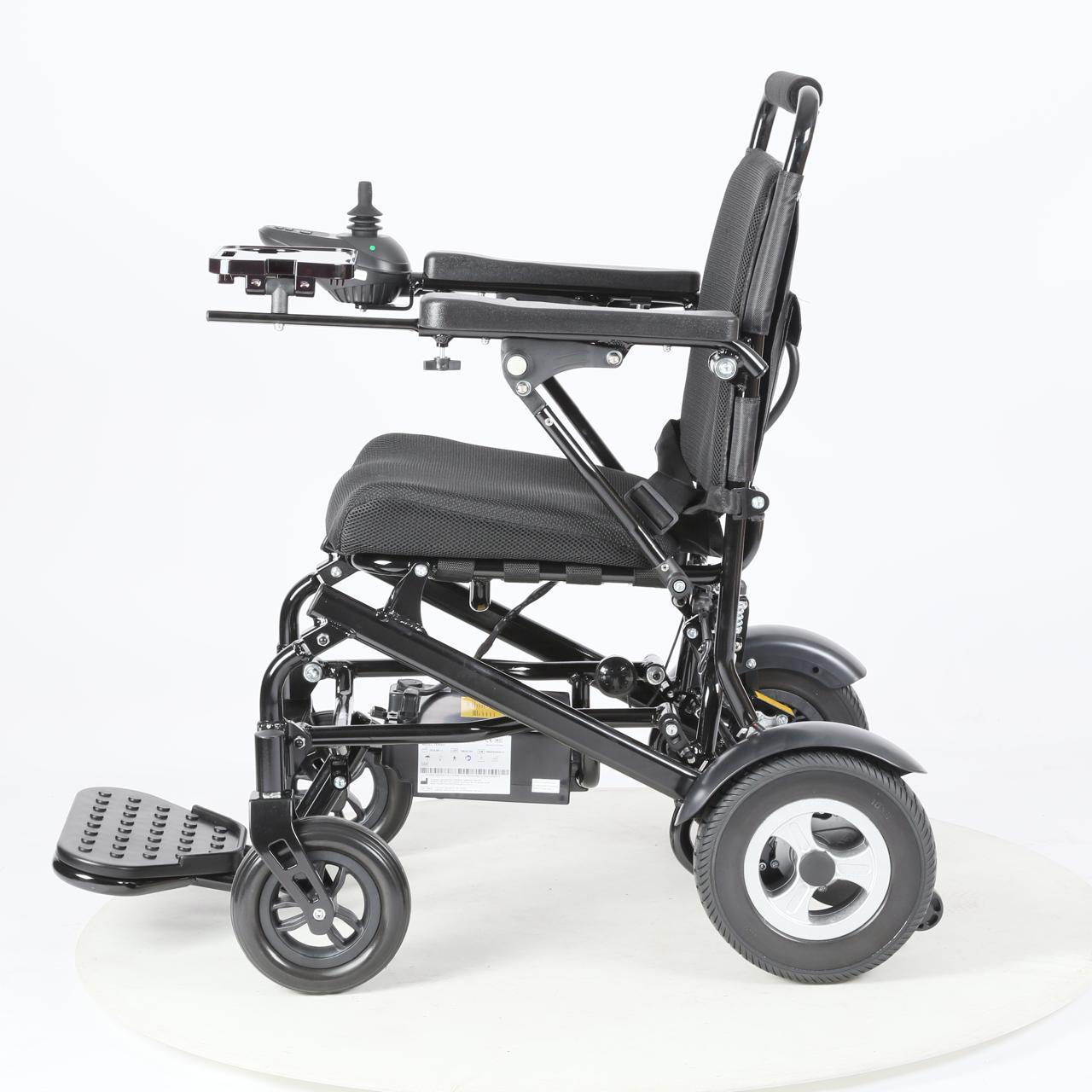 كرسي كهربائي خفيف الوزن قابل للطي DG | صيدلية.كوم.