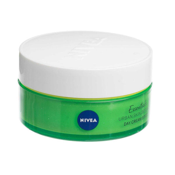 نيفيا كريم النهار لتنقية البشرة من التلوث