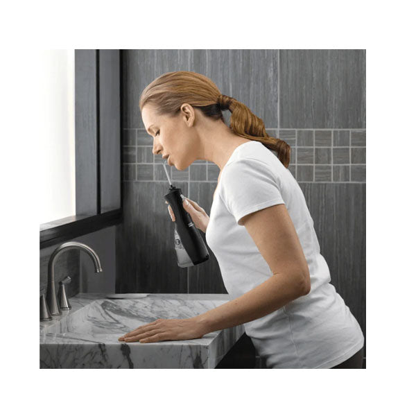 واتر بك جهاز تنظيف بين الاسنان كورد لس بلس اسود