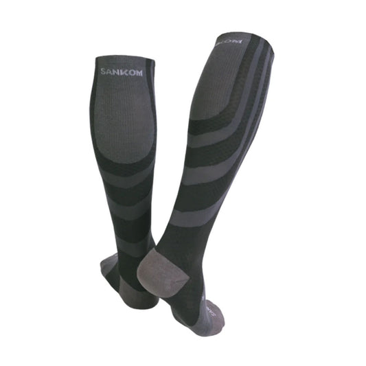 جوارب الضغط النشطة الحاصلة على براءة اختراع باللون الرمادي من سانكوم |  صيدلية.كوم.