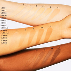 ماك كريم أساس سائل ستوديو فيكس فلويد درجة NC30 تغطية متوسطة 30 مل