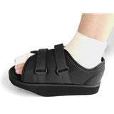 Medical shoe for diabetic patients