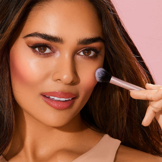 فرشاة تثبيت مكياج من ريل تكنيكس