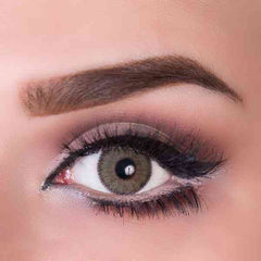 عدسات أنستازيا شيكاغو بلوند.