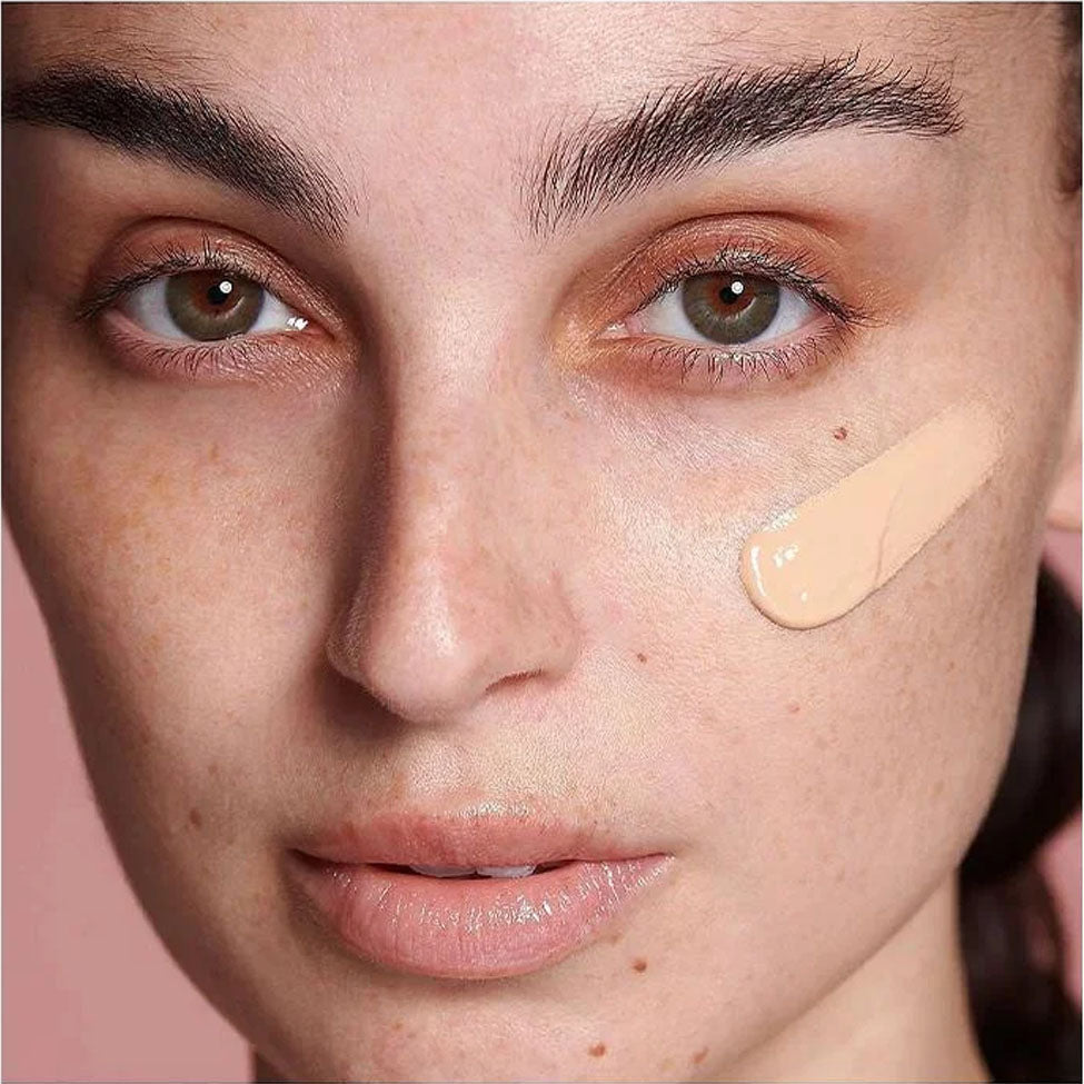 Huda Beauty Foundation Cream Focus Filter B200 Short Bread